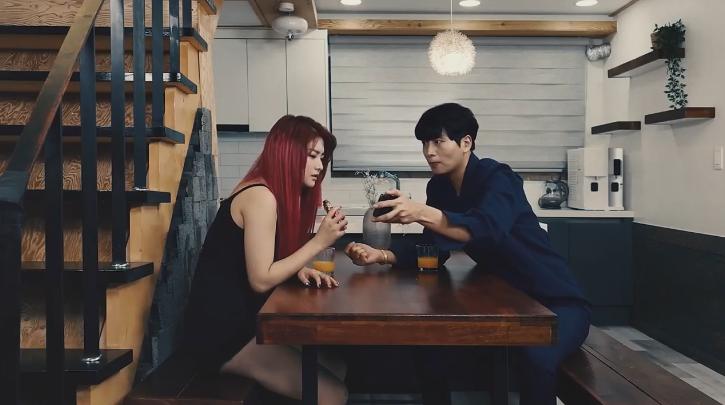 sex giả làm búp bê Cô thư ký dâm đãng may mắn